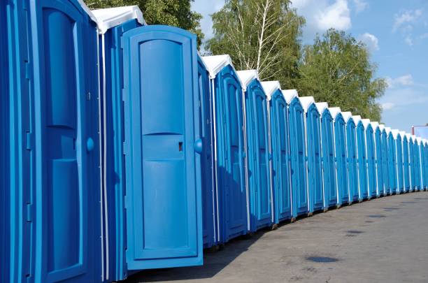 Porta potty delivery and setup in Breckinridge Center, KY